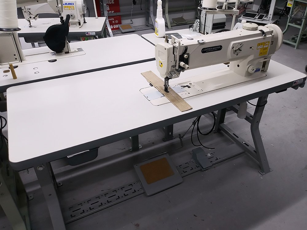LEATHER MASTER KS-1508L-18 Long Arm Sewing Machine