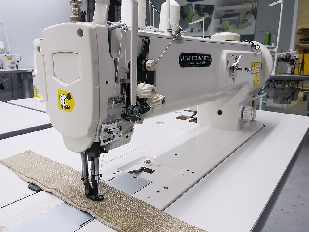 LEATHER MASTER KS-1508L-18 Long Arm Sewing Machine