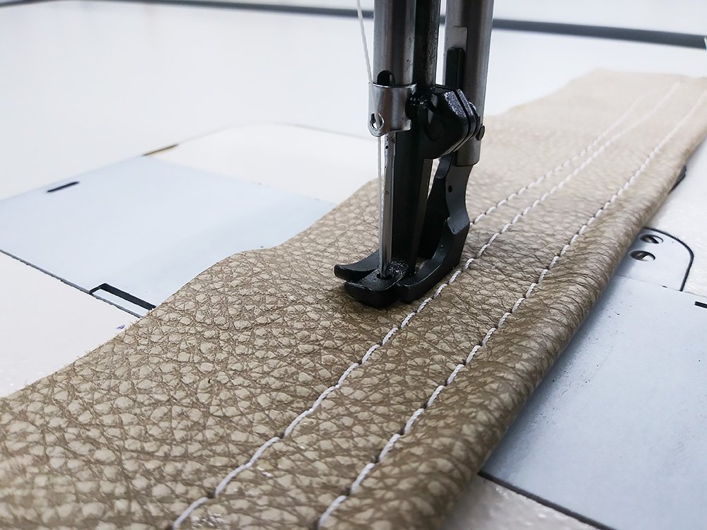 LEATHER MASTER KS-1508L-18 Long Arm Sewing Machine