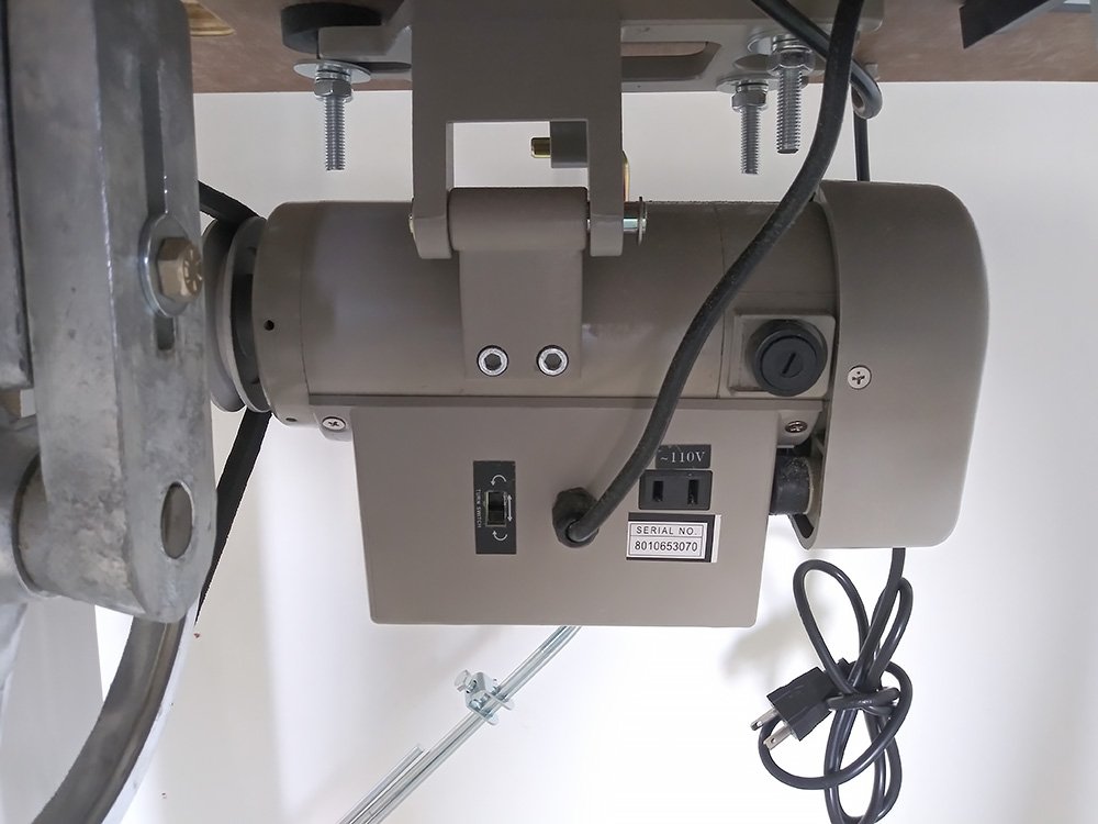 LEATHER MASTER LM-441 Cylinder Arm Leather Sewing Machine