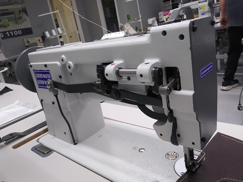 LEATHER MASTER LM618-SC Walking Foot Sewing Machine