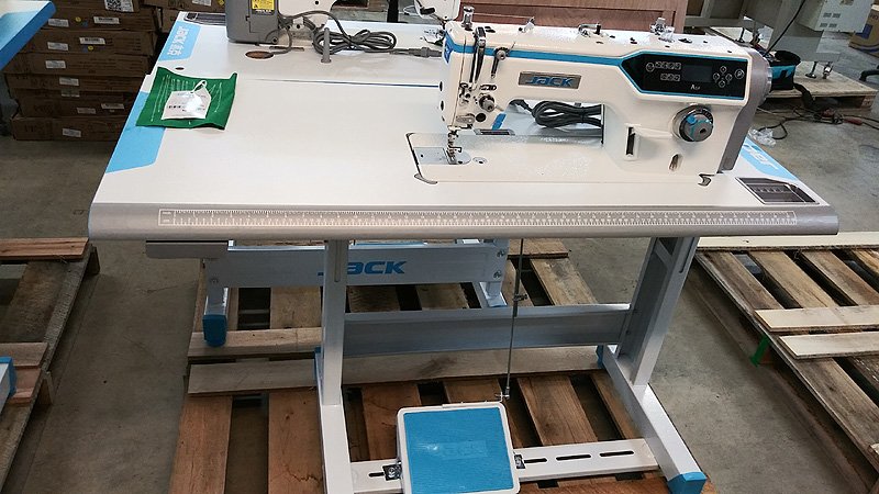 JACK A6F Automatic Needle Feed Sewing Machine