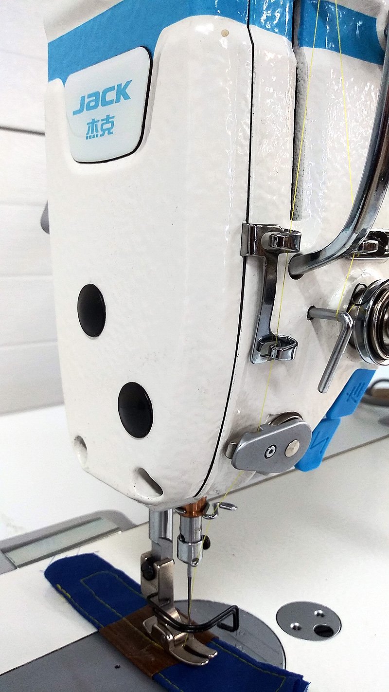 JACK A7 Digital Control Automatic Sewing Machine