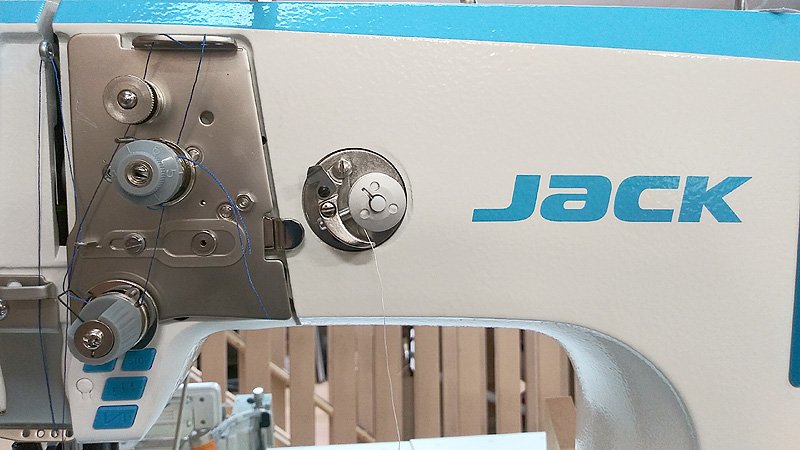 JACK S5-91 Full Automatic Post Bed Sewing Machine with Roller Foot