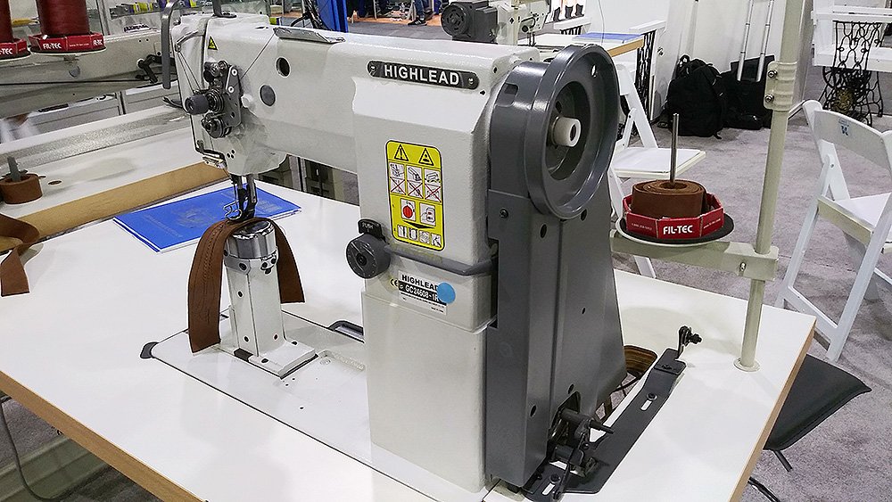 HIGHLEAD GC24608-1R Post Bed Walking Foot Sewing Machine