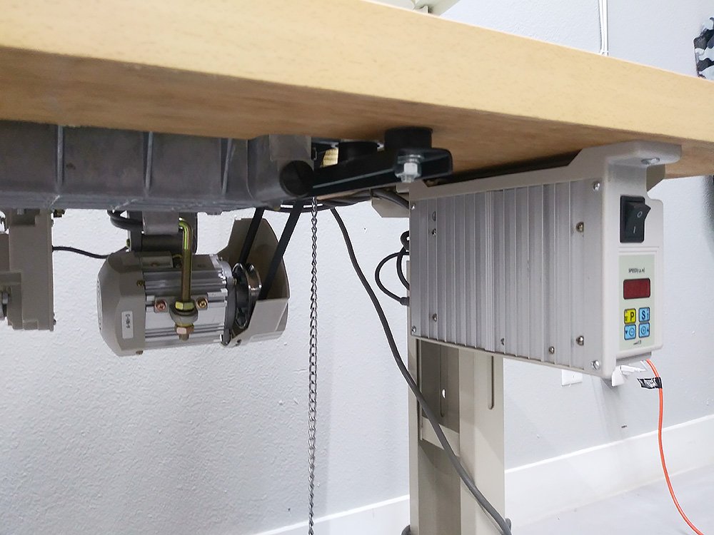 KANSAI SPECIAL Two Needle Zipper Sewing Machine for Outdoor Furniture and Cushions