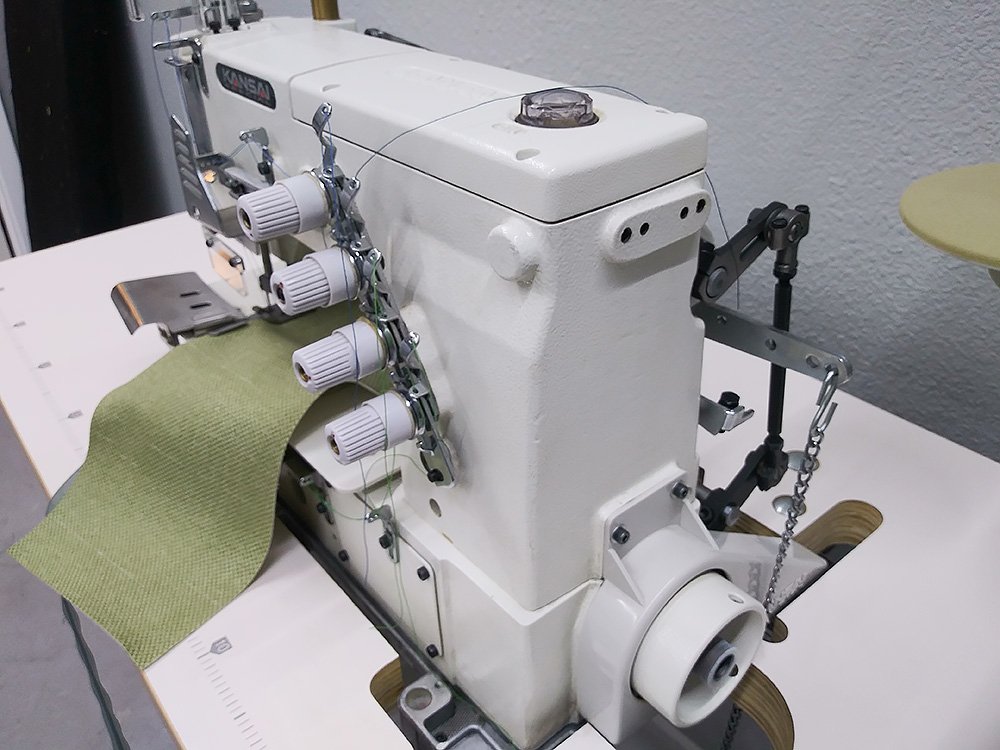KANSAI SPECIAL Two Needle Zipper Sewing Machine for Outdoor Furniture and Cushions