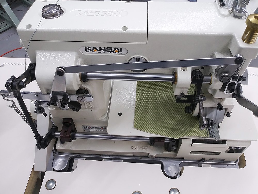 KANSAI SPECIAL Two Needle Zipper Sewing Machine for Outdoor Furniture and Cushions