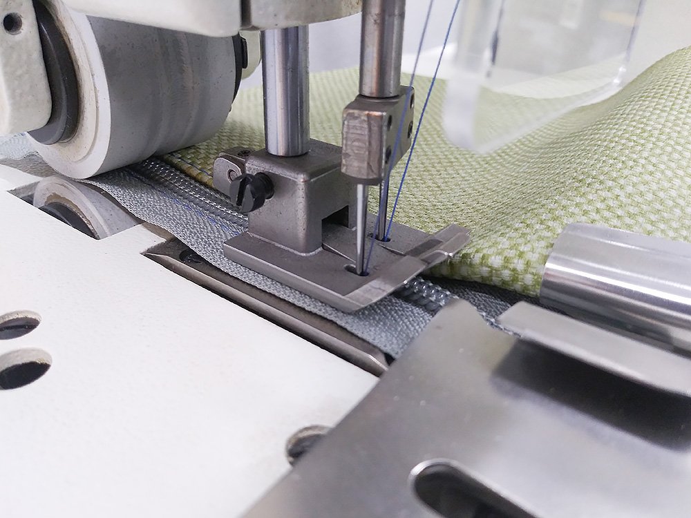 KANSAI SPECIAL Two Needle Zipper Sewing Machine for Outdoor Furniture and Cushions
