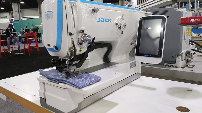 JACK JK-T1790G Electronic Button Hole Sewing Machine
