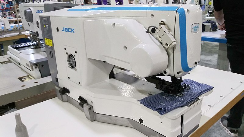 JACK JK-T1790G Electronic Button Hole Sewing Machine