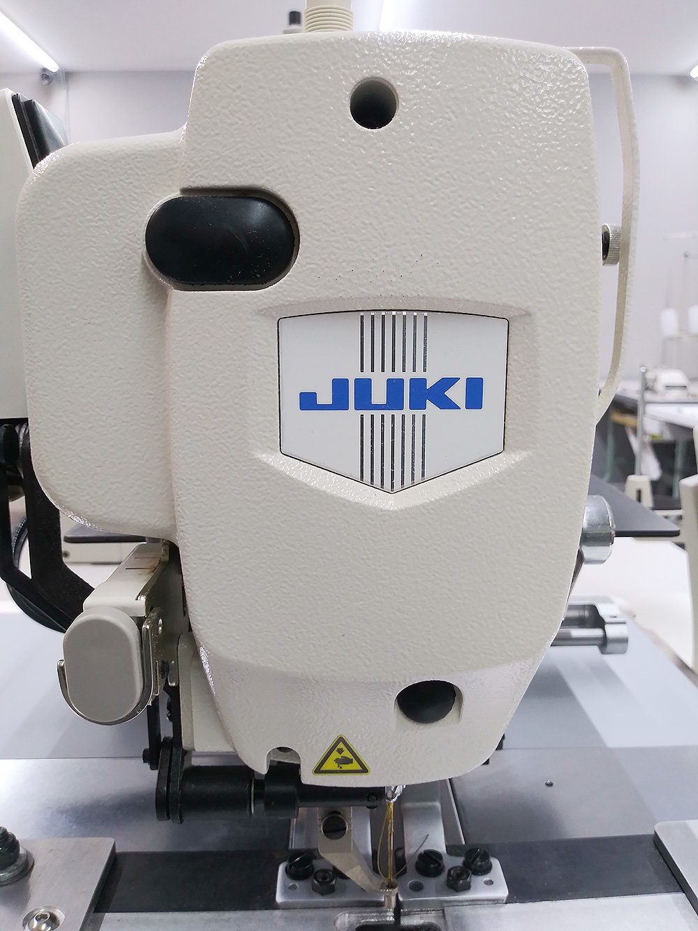 JUKI AMS-210EN-2210HL Pattern Sewing Machine with 8.5" x 4" Sewing Field