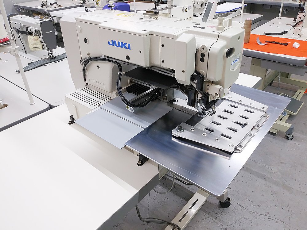 JUKI AMS-210EN-2210HL Pattern Sewing Machine with 8.5" x 4" Sewing Field