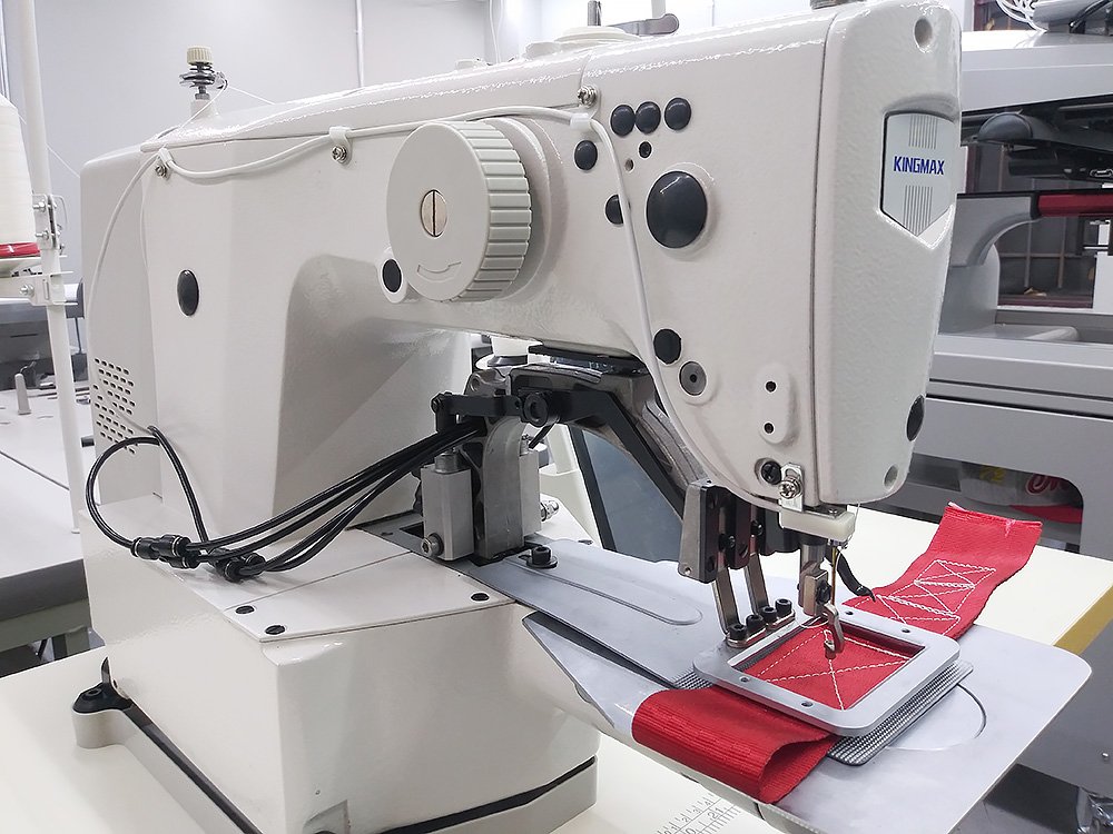 KINGMAX GT-1906BH Box X Sewing Machine for 2" Wide Webbing with On Board Programming