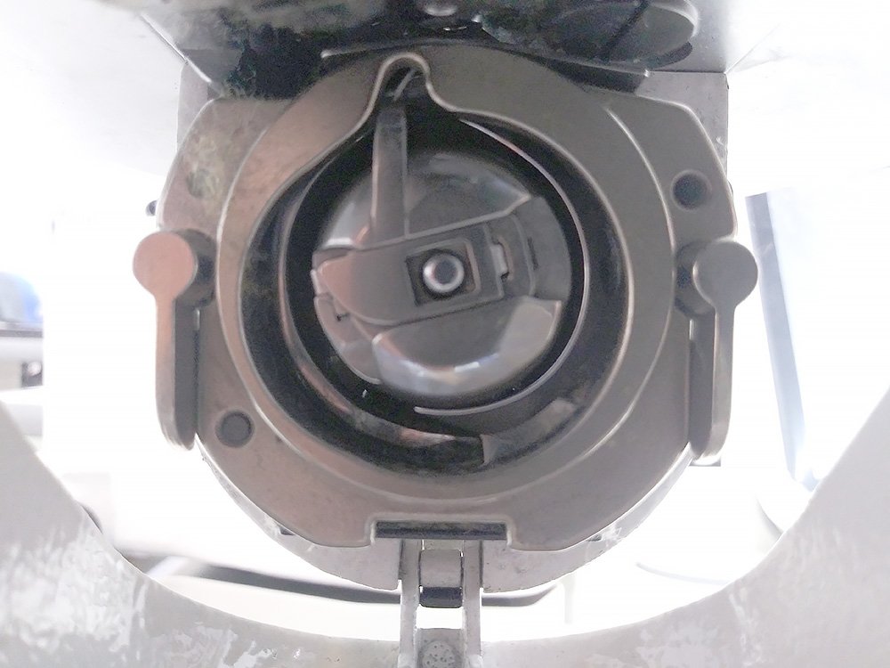 KINGMAX GT-1906BH Box X Sewing Machine for 2" Wide Webbing with On Board Programming