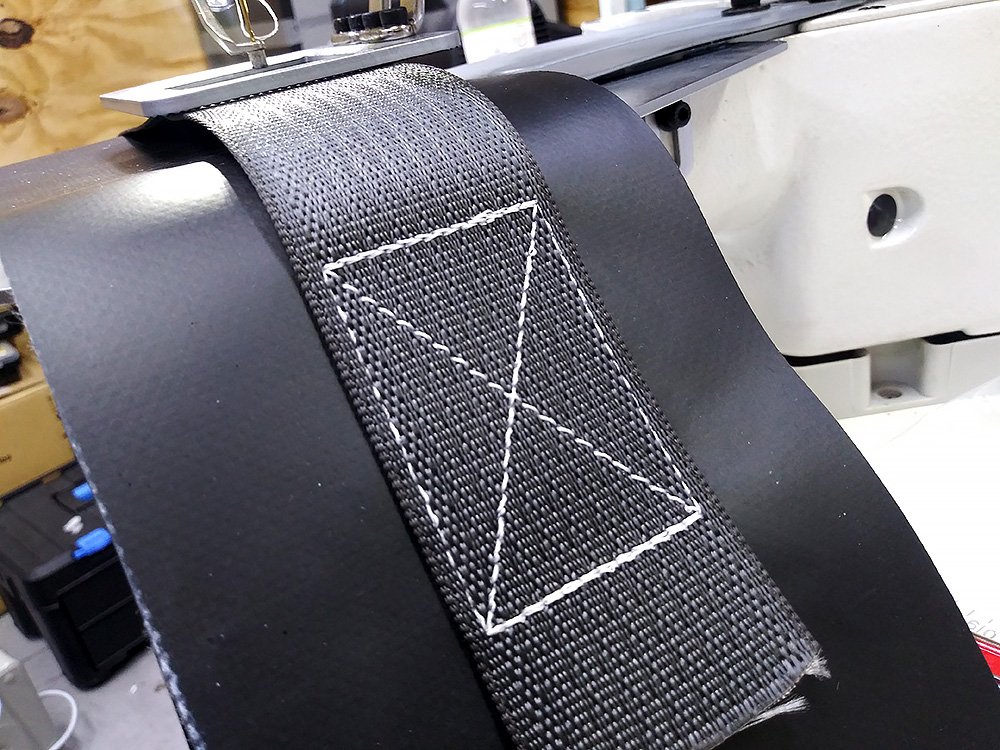 KINGMAX GT-1906BH Box X Sewing Machine for 2" Wide Webbing with On Board Programming