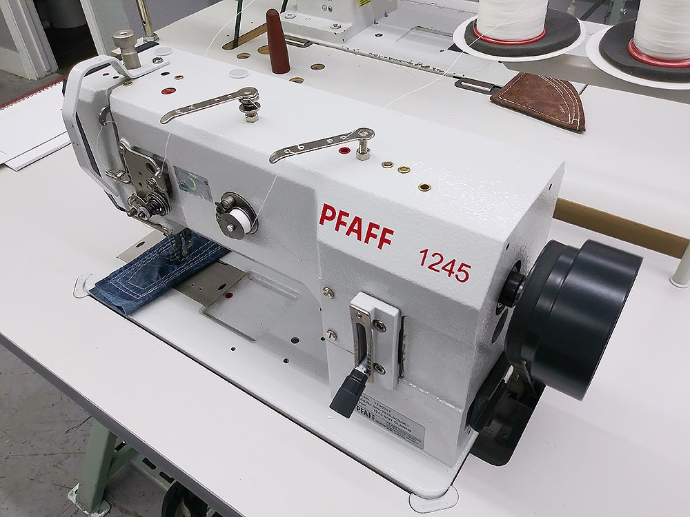 PFAFF 1245 Upholstery Sewing Machine