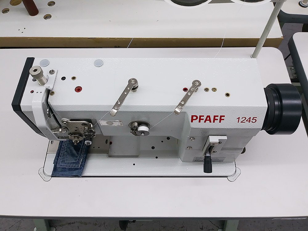 PFAFF 1245 Upholstery Sewing Machine