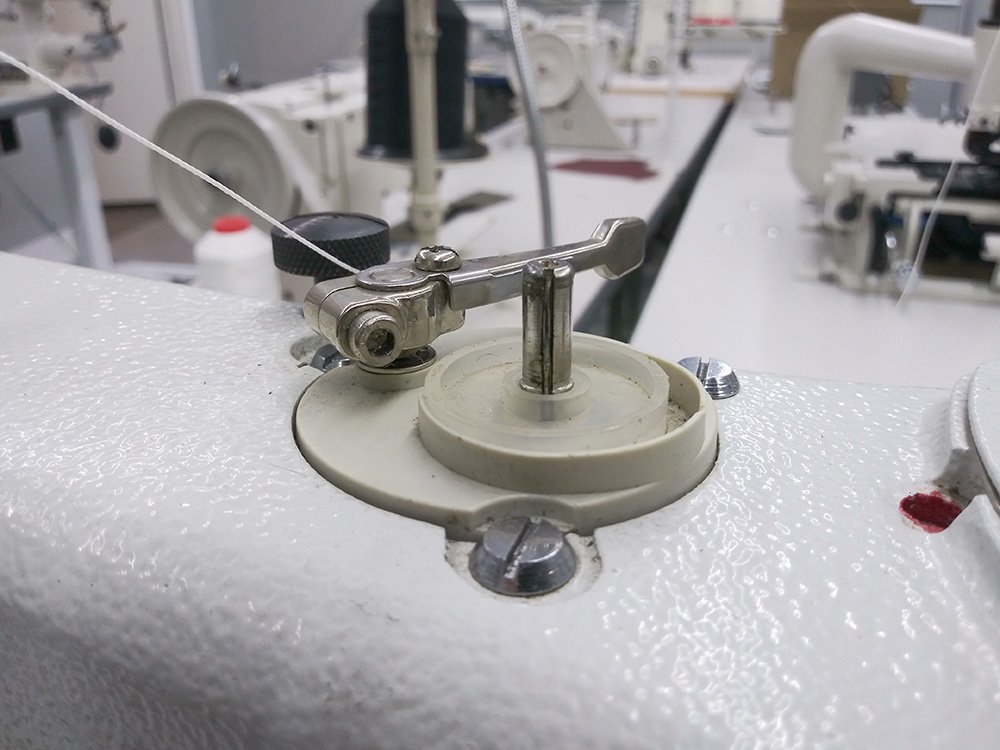 CONSEW 744R-10 Heavy Duty Walking Foot Sewing Machine