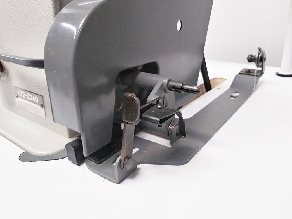 MITSUBISHI LT2-2240 Split Bar Double Needle Sewing Machine