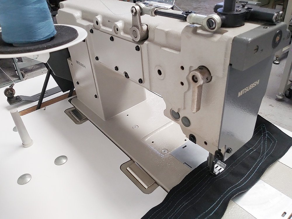 MITSUBISHI LT2-2240 Split Bar Double Needle Sewing Machine