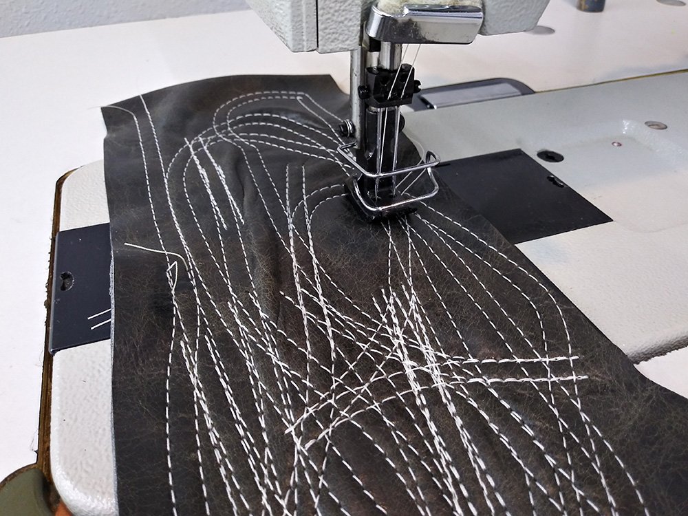 CONSEW 339RB-3 Double Needle Walking Foot Sewing Machine