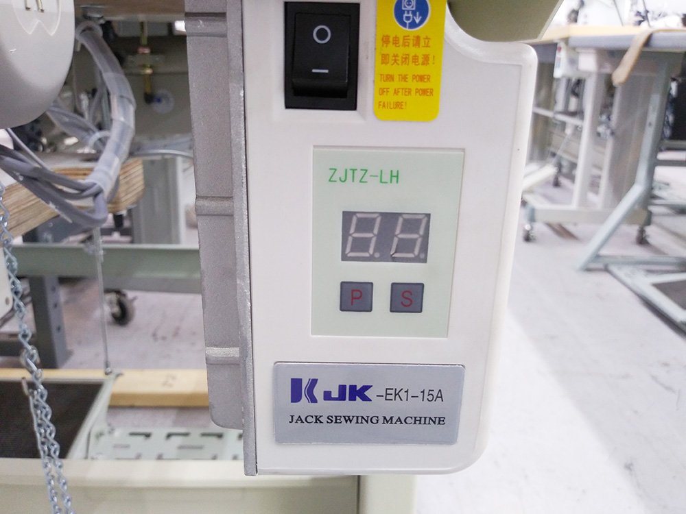 JACK 8569 Coverstitch Sewing Machine with Direct Drive