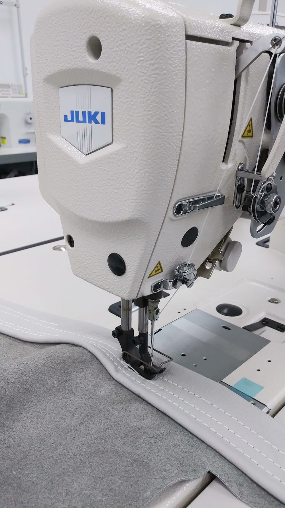 JUKI LU-2810-7 Automatic Walking Foot Sewing Machine