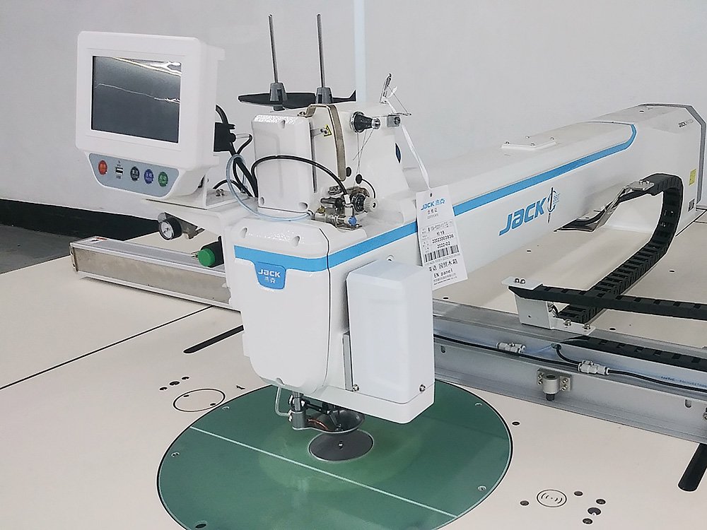 JACK MX-100A Large Field Pattern Sewing Machine