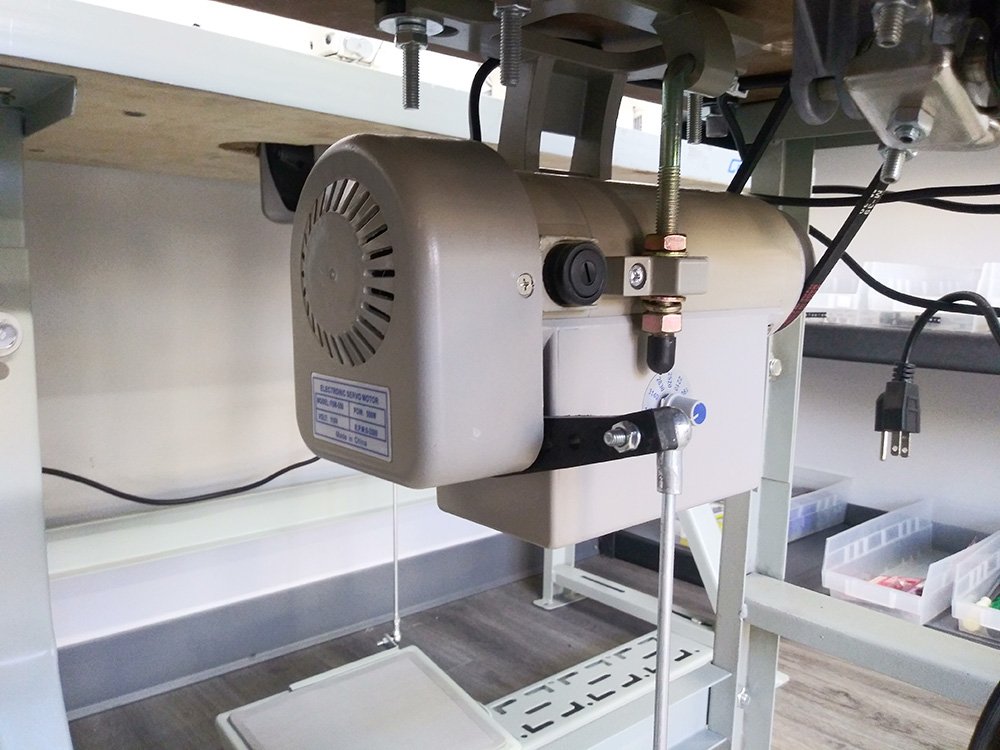 JUKI DDL-8700 Single Needle Sewing Machine